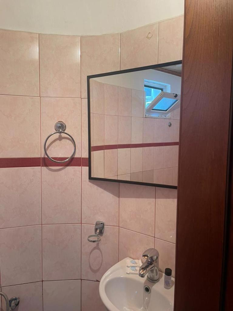 Guest House Kocollari Gjirokastër Екстериор снимка