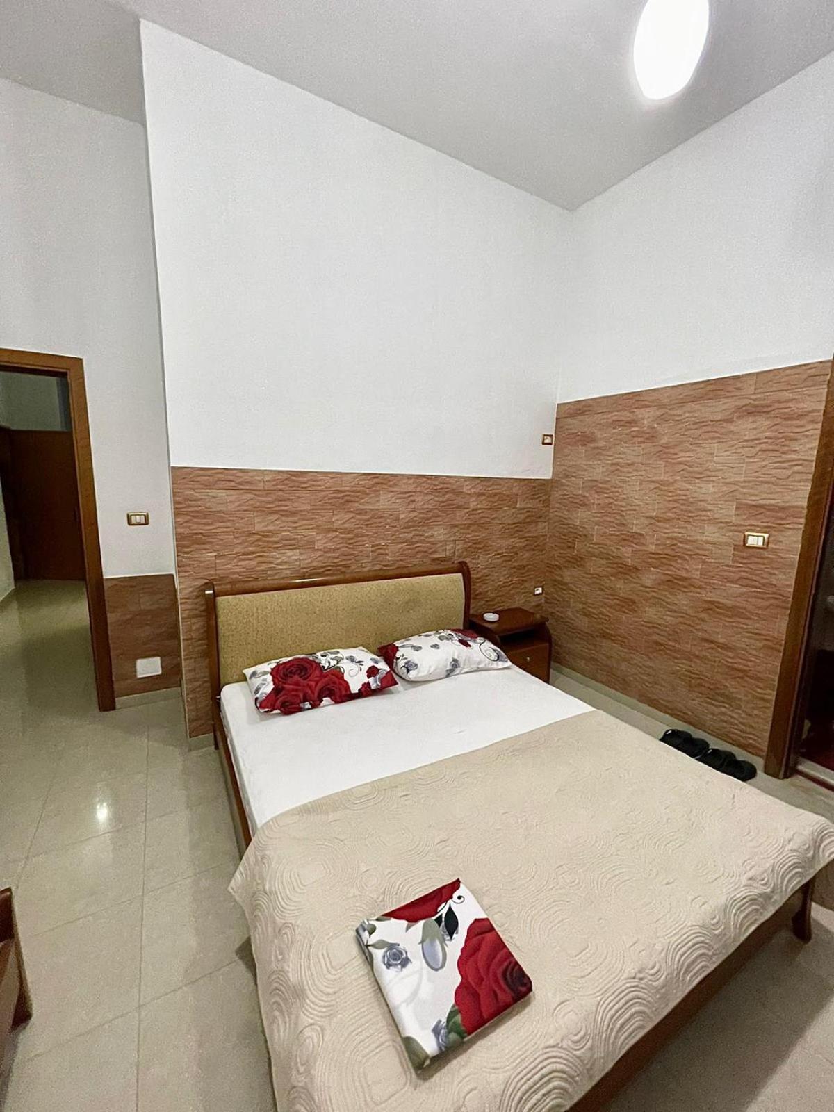 Guest House Kocollari Gjirokastër Екстериор снимка